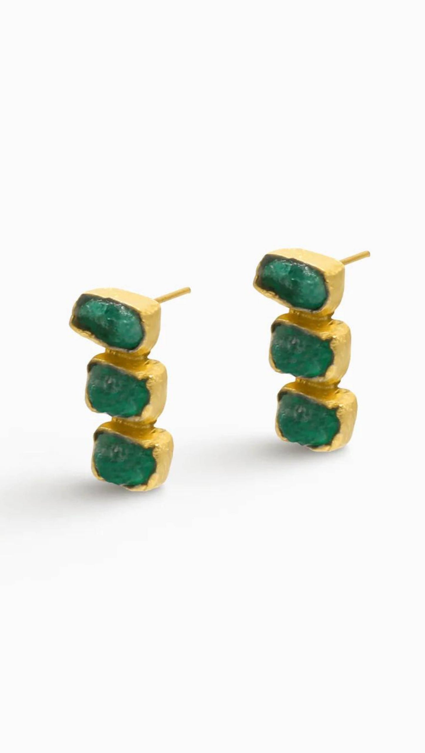 Maya 3 Emerald Stones Stud