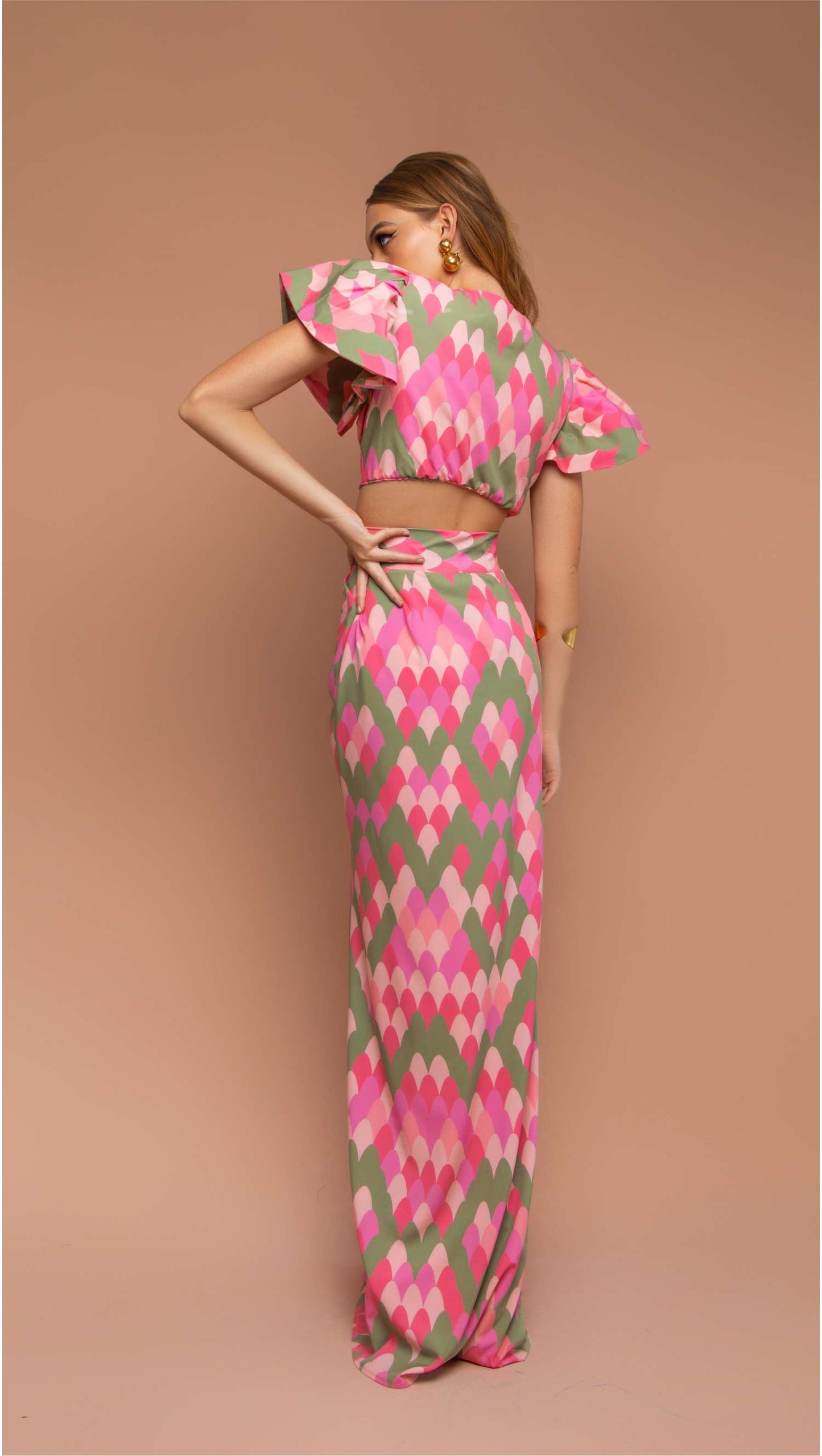 maxi dress pink and green pattern short sleeves and open lower back